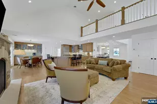 23 Hollybrook Rd, Paramus, NJ 07652 - Photo 8