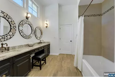 23 Hollybrook Road, Paramus, NJ 07652 - Photo 34