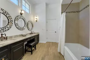 23 Hollybrook Rd, Paramus, NJ 07652 - Photo 34