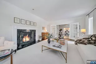 180 Tekening Dr, Tenafly, NJ 07670 - Photo 8