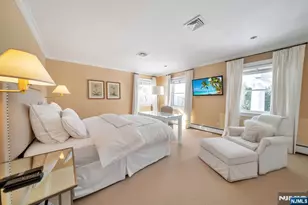 180 Tekening Dr, Tenafly, NJ 07670 - Photo 30