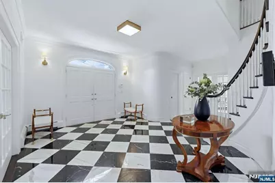180 Tekening Drive, Tenafly, NJ 07670 - Photo 4
