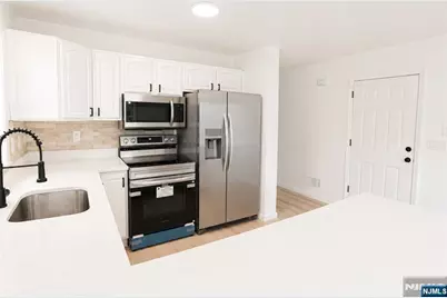 136 19th Avenue, Irvington, NJ 07111 - Photo 18