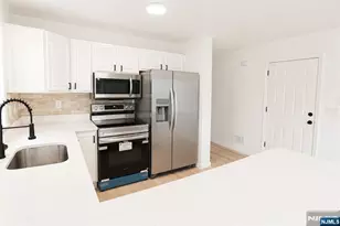 136 19th Ave, Irvington, NJ 07111 - Photo 18
