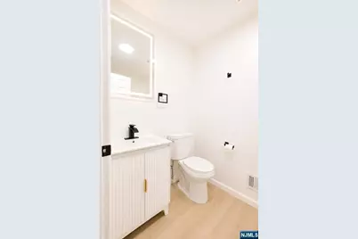 136 19th Avenue, Irvington, NJ 07111 - Photo 30