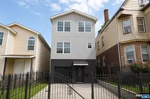 136 19th Ave, Irvington, NJ 07111 - Photo 2
