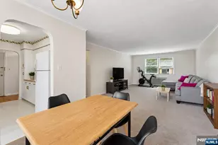 23 Park 88, Verona, NJ 07044 - Photo 8