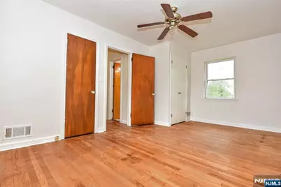 419 Madison Avenue, Hasbrouck Heights, NJ 07604 - Photo 20