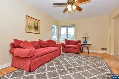 419 Madison Avenue, Hasbrouck Heights, NJ 07604 - Photo 8