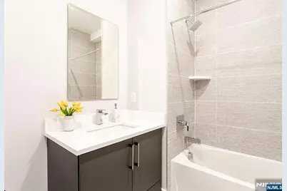 1685 Bergen Boulevard 501 #501, Fort Lee, NJ 07024 - Photo 4