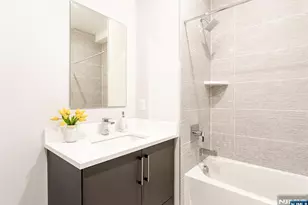 1685 Bergen Blvd 501, Fort Lee, NJ 07024 - Photo 4