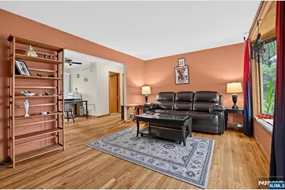 155 Columbia, Nutley, NJ 07110 - Photo 2