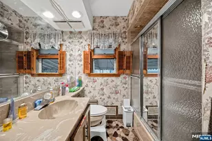 155 Columbia, Nutley, NJ 07110 - Photo 8