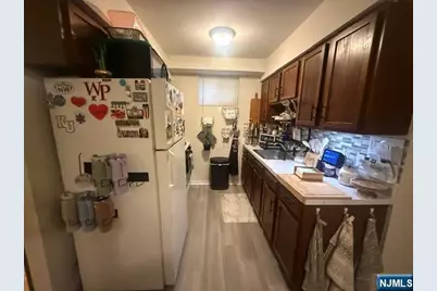 279 Chestnut Street 10 #10, Nutley, NJ 07110 - Photo 2
