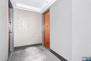 200 Old Palisade Road 15C, Fort Lee, NJ 07024 - Photo 4