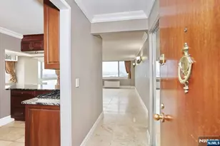 200 Old Palisade Road 15C, Fort Lee, NJ 07024 - Photo 6