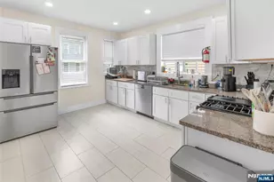 233 Clinton St, East Orange, NJ 07018 - Photo 8