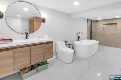 233 Clinton Street, East Orange, NJ 07018 - Photo 22