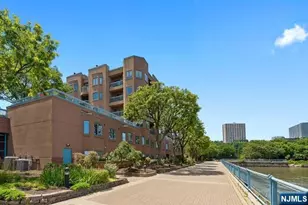 403B Nelson Ct, Edgewater, NJ 07020 - Photo 20