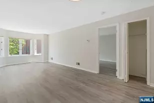 403B Nelson Ct, Edgewater, NJ 07020 - Photo 6