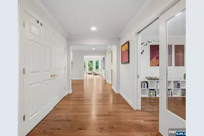 44 Barrett Lane, Wyckoff Township, NJ 07481 - Photo 10