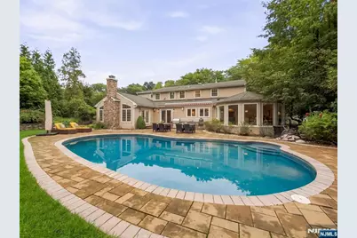 44 Barrett Lane, Wyckoff Township, NJ 07481 - Photo 6
