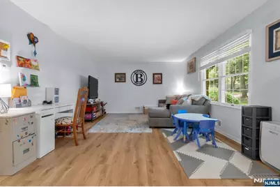 265 Collignon Way 1A #1A, River Vale Township, NJ 07675 - Photo 4