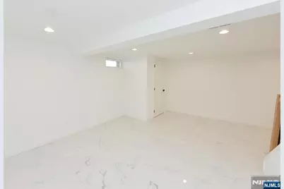15 Wyckoff Terrace, Fair Lawn, NJ 07410 - Photo 34