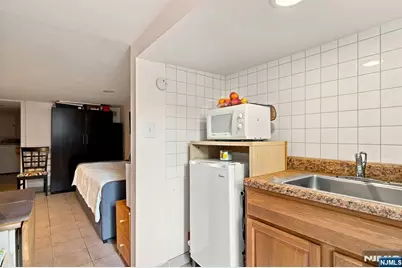 67 Marne Street, Newark, NJ 07105 - Photo 16