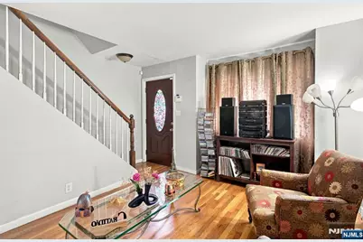 67 Marne Street, Newark, NJ 07105 - Photo 6