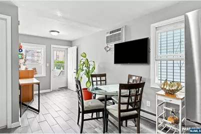 67 Marne Street, Newark, NJ 07105 - Photo 4