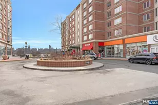 3219 City Pl, Edgewater, NJ 07020 - Photo 24
