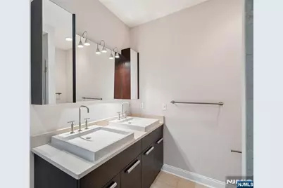20 Ave At Port Imperial 233/ 235 #233/ 235, West New York, NJ 07093 - Photo 34