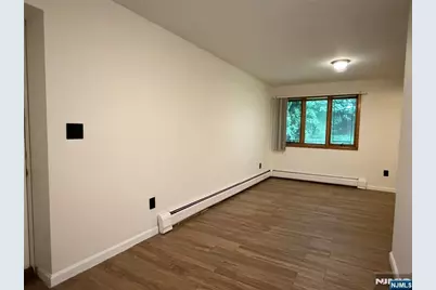 1643 Maple Street, Fort Lee, NJ 07024 - Photo 20
