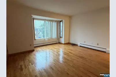 1643 Maple Street, Fort Lee, NJ 07024 - Photo 14