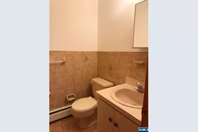 1643 Maple Street, Fort Lee, NJ 07024 - Photo 22