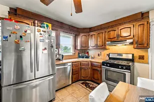 29 Miller St, Saddle Brook Township, NJ 07663 - Photo 36