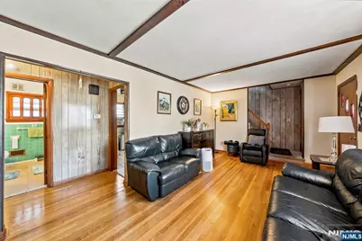 29 Miller Street, Saddle Brook Township, NJ 07663 - Photo 32