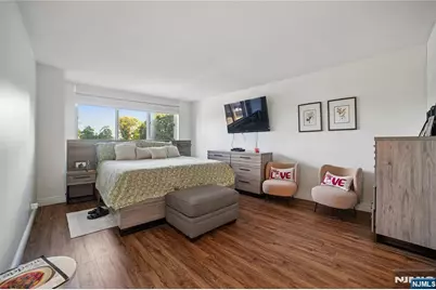 2150 Center Avenue 6E #6E, Fort Lee, NJ 07024 - Photo 10