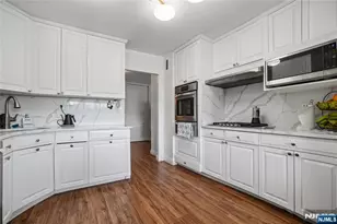 2150 Center Ave 6E, Fort Lee, NJ 07024 - Photo 8
