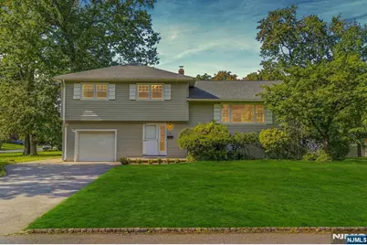 10 Aldom Circle, Caldwell, NJ 07006 - Photo 1
