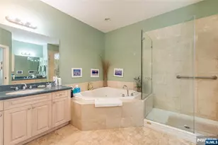 75 Schindler Way, Fairfield, NJ 07004 - Photo 22
