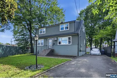 66 Ray Street, Elmwood Park, NJ 07407 - Photo 2