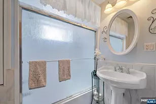 371 Second Ave, Lyndhurst Township, NJ 07071 - Photo 24
