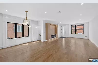 122 Edsall Avenue, Palisades Park, NJ 07650 - Photo 28