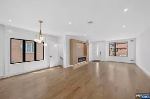 122 Edsall Ave, Palisades Park, NJ 07650 - Photo 28