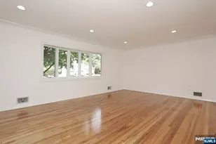253 Jeffer St, Ridgewood, NJ 07450 - Photo 4