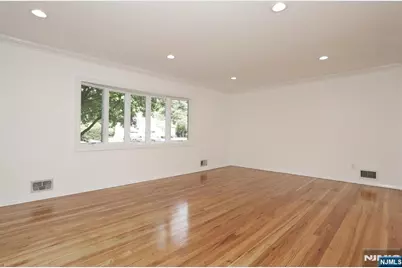 253 Jeffer Street, Ridgewood, NJ 07450 - Photo 2