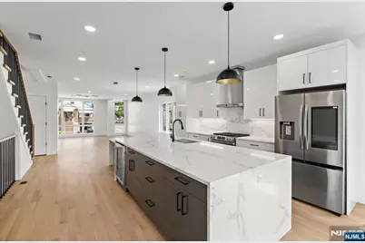503 Saint Pauls Avenue, Cliffside Park, NJ 07010 - Photo 12