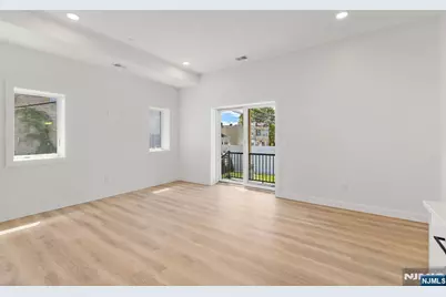 503 Saint Pauls Avenue, Cliffside Park, NJ 07010 - Photo 36